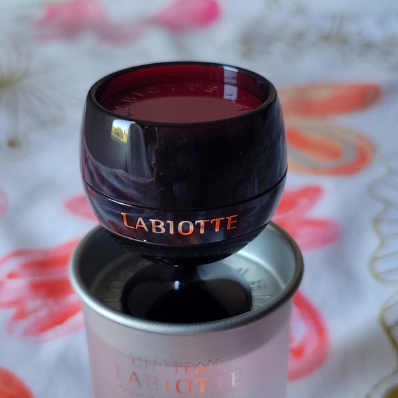 Wine Lip balm - Picture 4 of 7